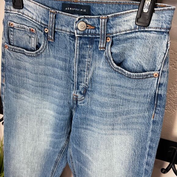 Aeropostale High-Rise 90’s Straight Relaxed Jean Size 4 - Picture 8 of 16